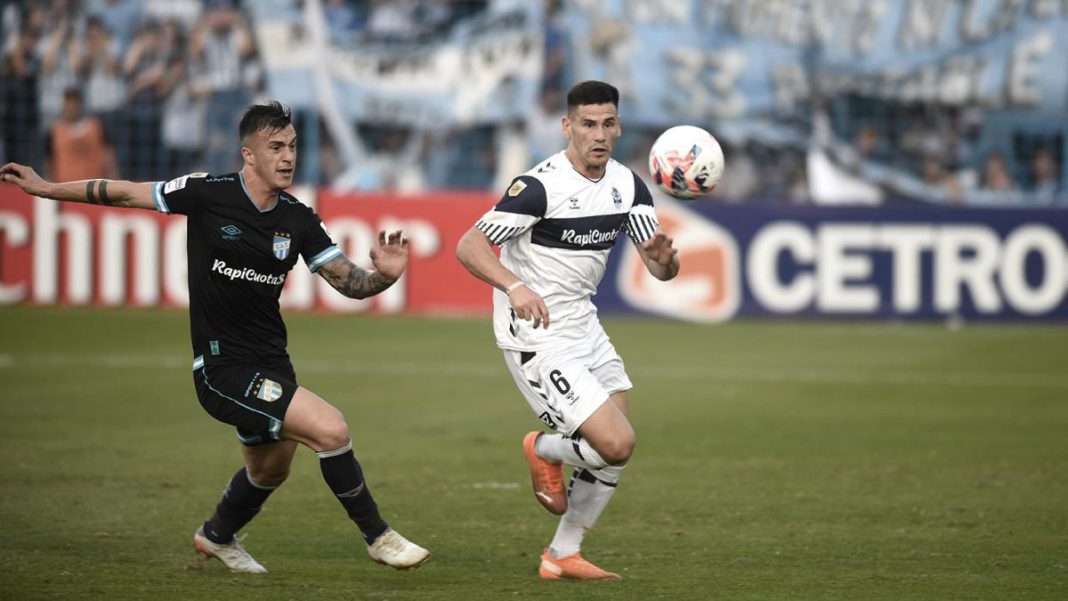 gimnasia-juega-ante-barracas-en-busca-de-nuevos-puntos-para-alejarse-de-la-zona-roja