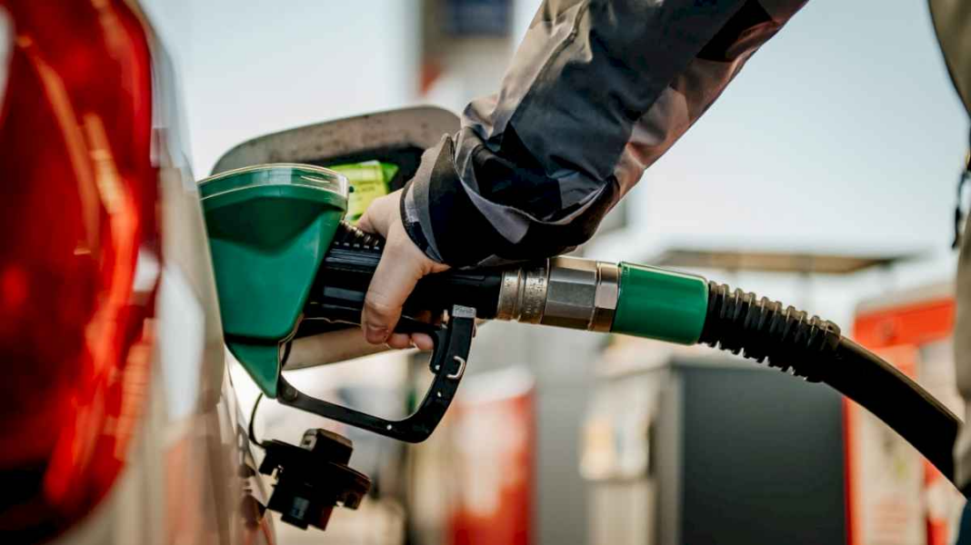 los-precios-de-la-nafta-y-gasoil-subieron-un-4%-desde-hoy