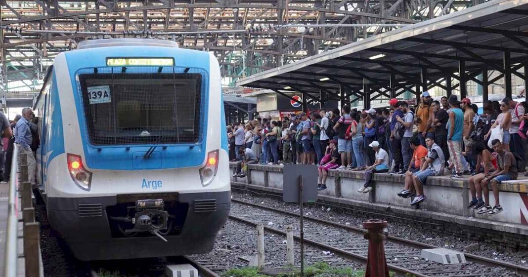 paro-nacional-de-trenes:-la-fraternidad-amenaza-con-paralizar-el-servicio-de-ferrocarriles-este-jueves-30-de-mayo