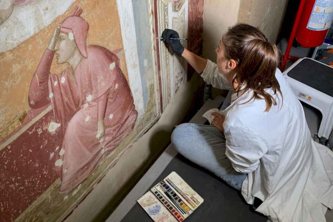 las-pinturas-de-giotto-resisten-a-los-siglos-en-los-muros-de-florencia