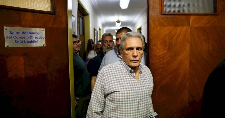 carlos-acuna,-uno-de-los-jefes-de-la-cgt,-fue-procesado-y-embargado-por-el-bloqueo-de-una-estacion-de-servicio