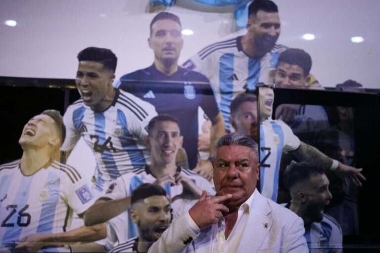 El gobierno quiere cargarle a Macri la derrota de su embestida contra el Chiqui Tapia