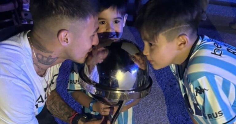 Gabriel Rojas, con Olé: «Era imposible que a Racing se le escapara este título»