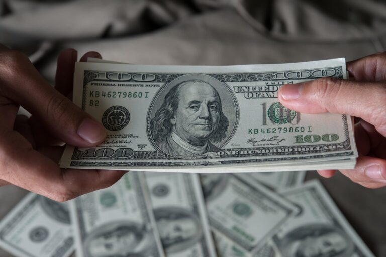 Dólar hoy, dólar blue hoy: a cuánto cotiza este miércoles 4 de diciembre