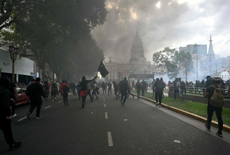 Un desafío a la gobernabilidad libertaria