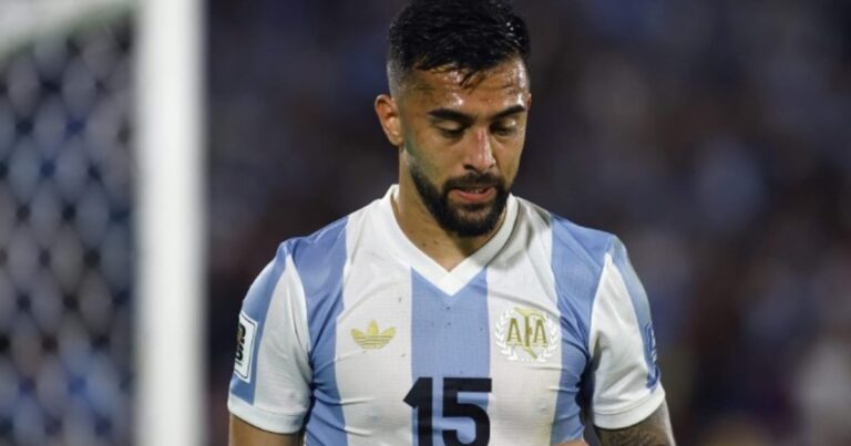 Qué dijo el VAR en la expulsión de Nico González ante Uruguay