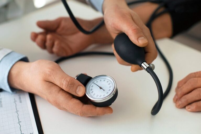 El método natural para bajar la presión arterial sin medicamentos y en poco tiempo