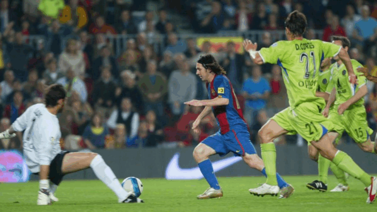 El gol que paralizó al mundo! A 18 años de la majestuosa imitación de Messi a Maradona