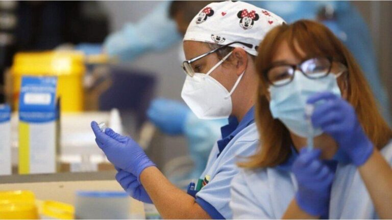 El Gobierno oficializó la gratuidad de trámites para centros y personal de salud