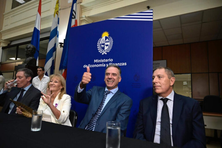 El FA impulsa la adhesión al Impuesto Mínimo Global