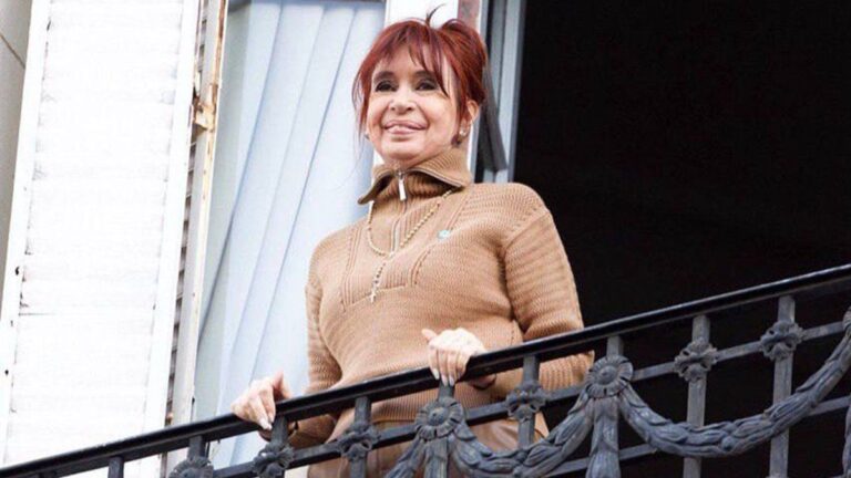 La palabra de Cristina Kirchner en vivo: «Fuerza, compañeros, los quiero mucho»