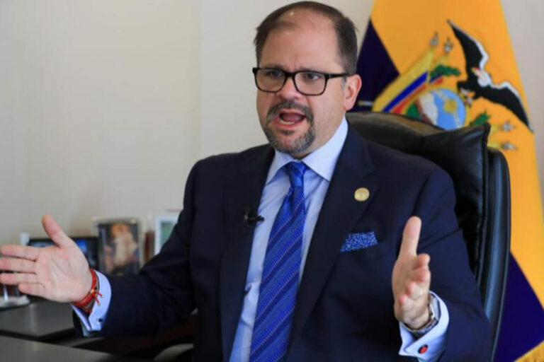 El ministro Reimberg respaldó la emergencia judicial en Ecuador
