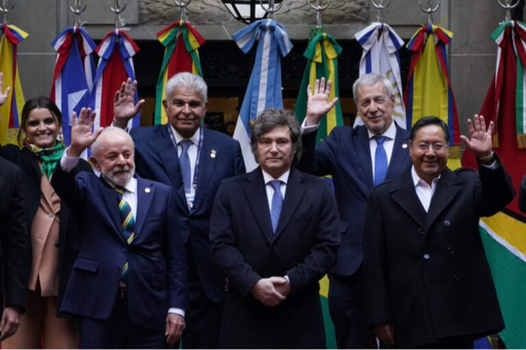 Cumbre del Mercosur: Javier Milei pidió mayor apertura comercial al bloque regional