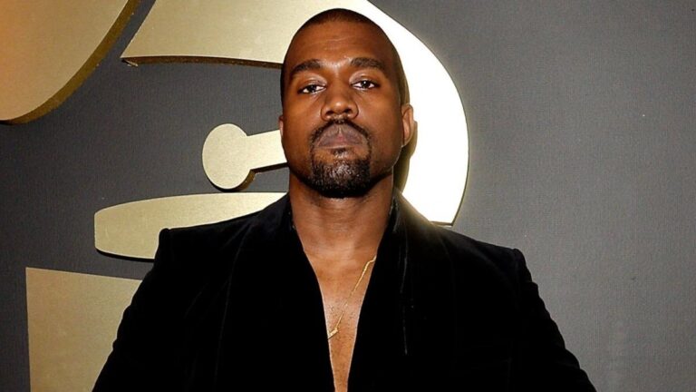 Kanye West fue acusado de agresión sexual y tráfico de personas por su exasistente