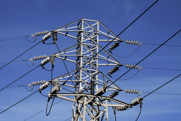 El Gobierno amplió el consumo base de luz para  usuarios de zonas frías sin gas natural