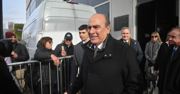 El Gobierno trabaja para sostener los vetos de Milei, aunque teme complicaciones por la cuestión electoral