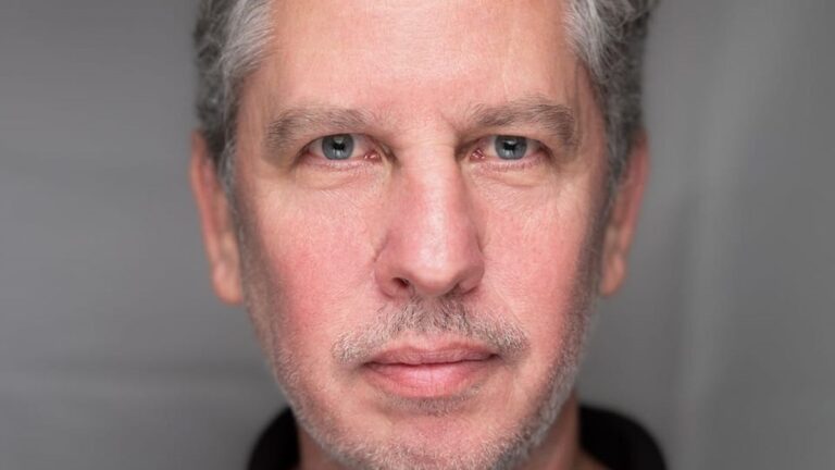 Guillermo Martínez: más luz sobre el Borges matemático