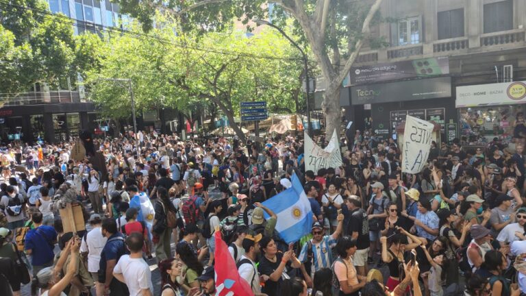 Convocatoria a coordinar la lucha por el agua y contra la reforma laboral en Mendoza