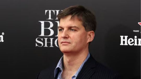 Michael Burry niega apuestas bajistas pese a críticas a Tesla