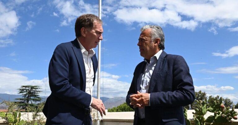 Javier Milei y sus medidas, EN VIVO: Diego Santilli se reunió con Cornejo en Mendoza y viaja a San Juan en busca de apoyos para la reforma laboral