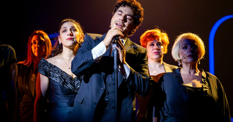 Fer Dente debutó con Company, y arrancó la temporada de los musicales