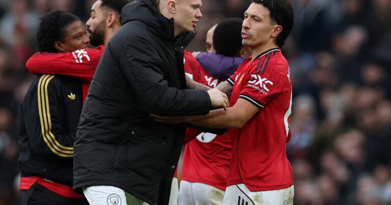 Lisandro Martínez sigue su cruce con las glorias del Manchester United tras el duelo vs Haaland: «Tiene mi número y no me escribió»
