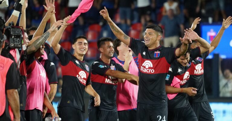 Después de los golpes a Racing y River, vuelve a jugar el Tigre sensación