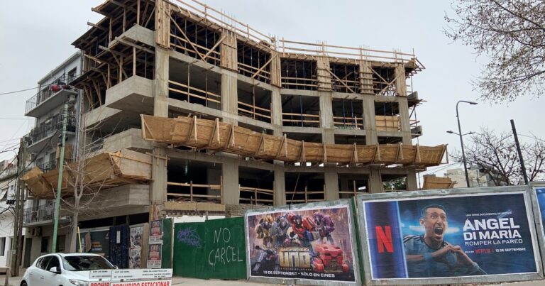 Según una encuesta del Indec, hay más industriales que prevén reducir su personal que aumentarlo