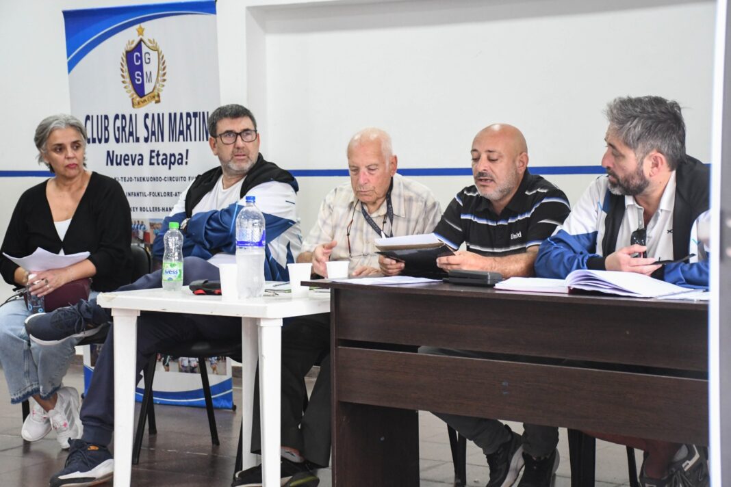 Fachada del Club General San Martín en Santa Rosa, La Pampa
