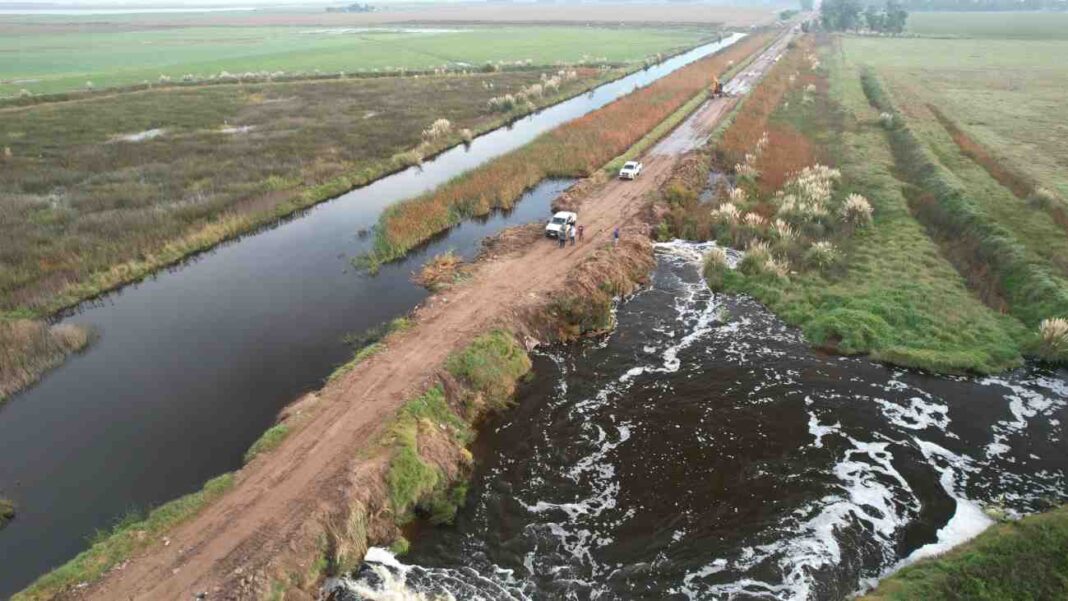 Río Quinto en La Pampa con caudal moderado