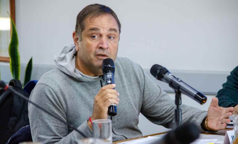 Reunión de la Comisión de Legislación General en Santa Rosa con el subsecretario de Deportes