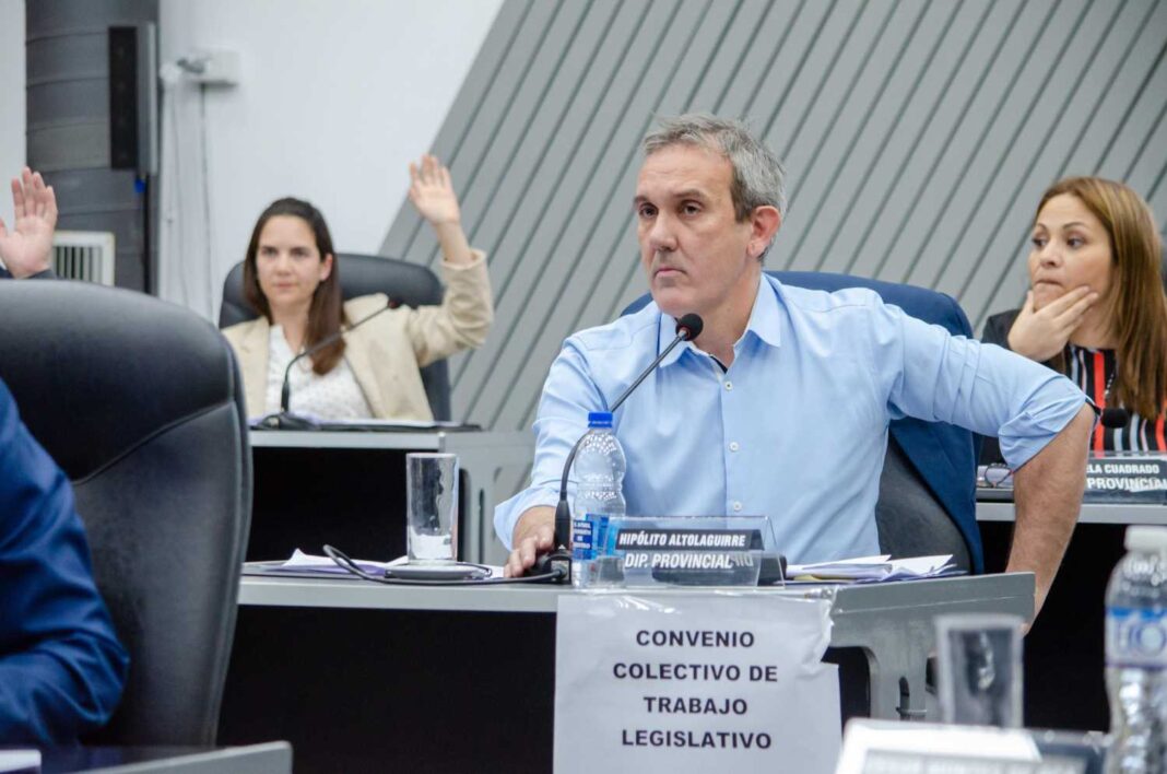 Legislatura de La Pampa durante debate sobre Ley de Glaciares