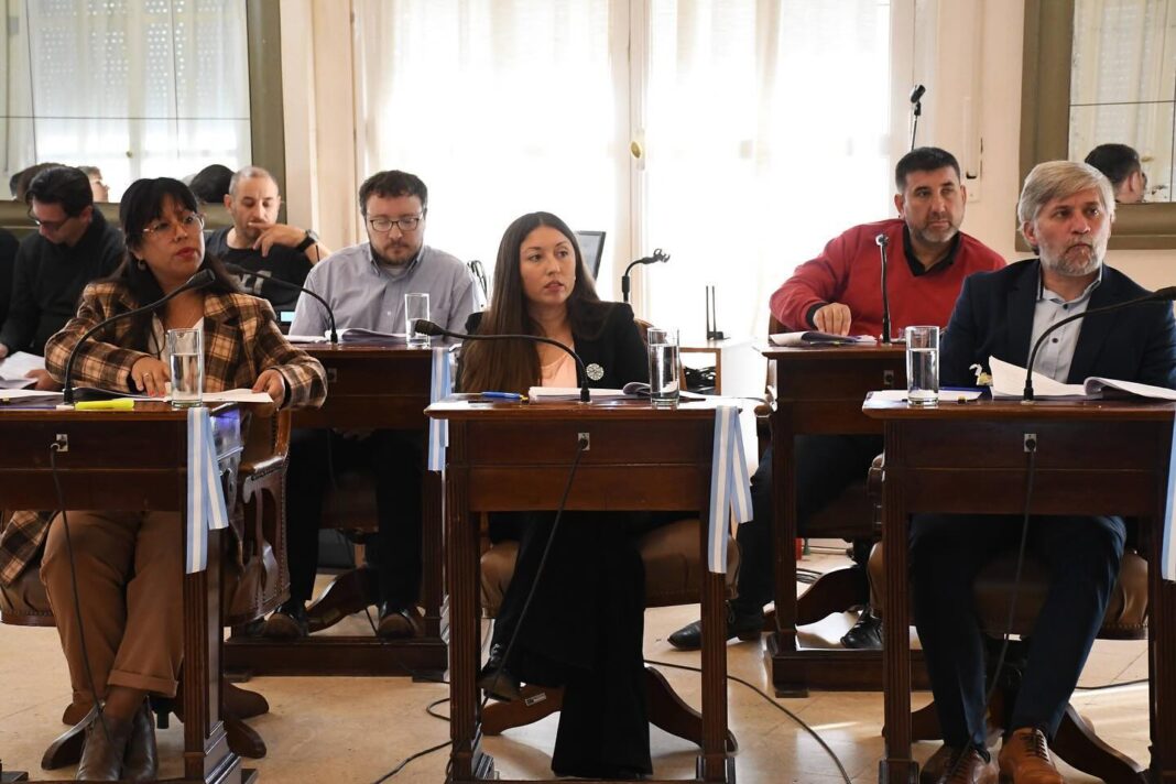 Sesión del Concejo Deliberante de Santa Rosa con presencia del bloque Frejupa