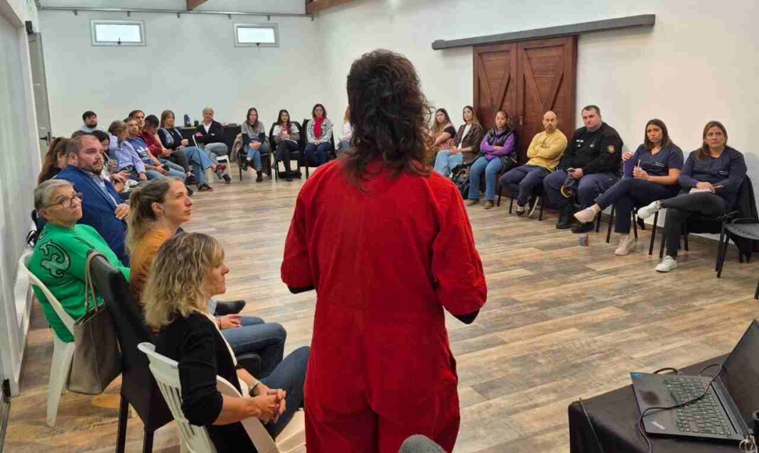 Jornada de capacitación sobre salud mental y consumos problemáticos en La Pampa