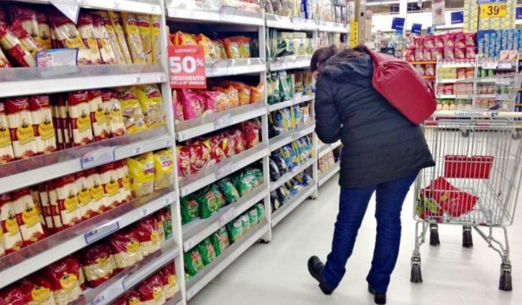 Gráfico de consumo masivo en abril con datos de Scentia