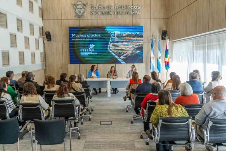 Presentación de la convocatoria del Premio Lía Encalada y Foro de Género y Ruralidad en La Pampa