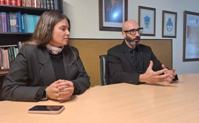 Captura de pantalla del asistente virtual Aida en el sitio web de la FIA de La Pampa