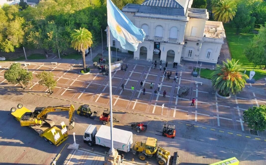 Escenario de El Viejo Galpón durante una edición anterior de Peña Patria en General Pico