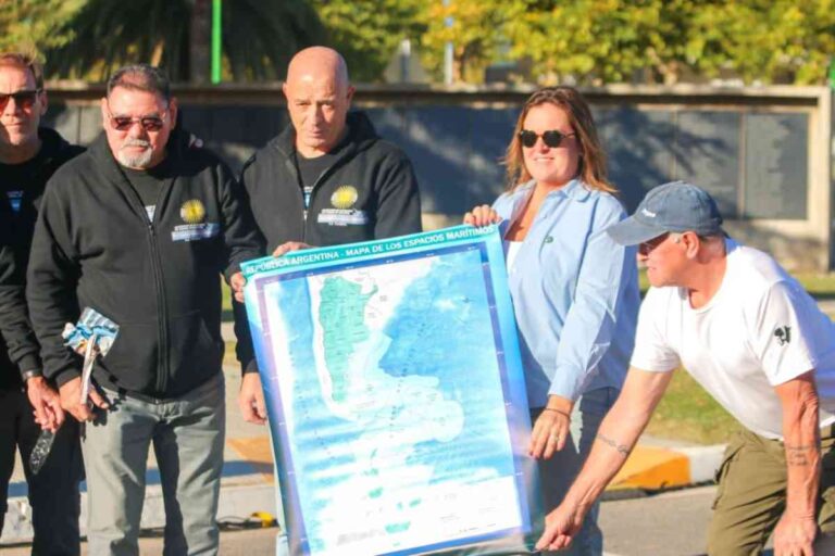 Acto conmemorativo por el hundimiento del ARA General Belgrano en el Parque Héroes de Malvinas de General Pico