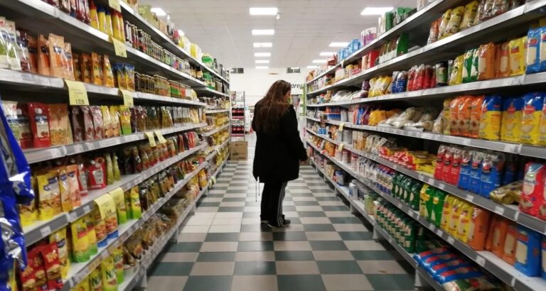 Gráfico de evolución de la inflación mensual e interanual en Argentina