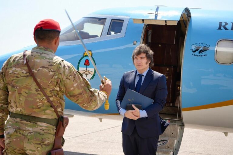 Javier Milei durante un acto oficial
