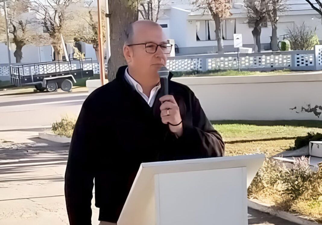 Intendente de La Adela Federico Moro