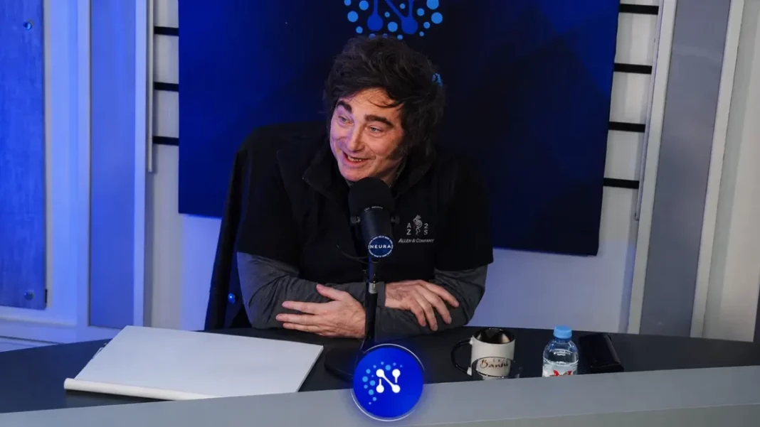 Javier Milei en entrevista de streaming hablando sobre economía