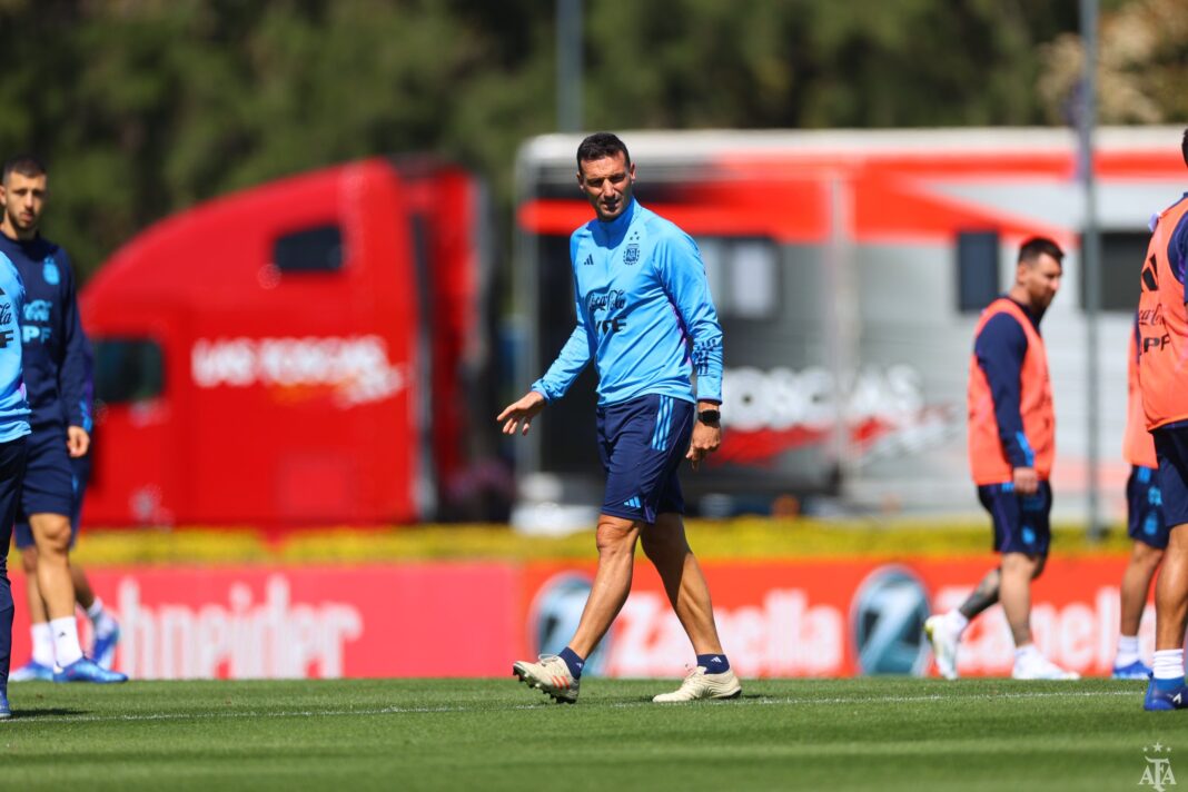 Lionel Scaloni presentando la prelista de la Selección argentina para el Mundial 2026