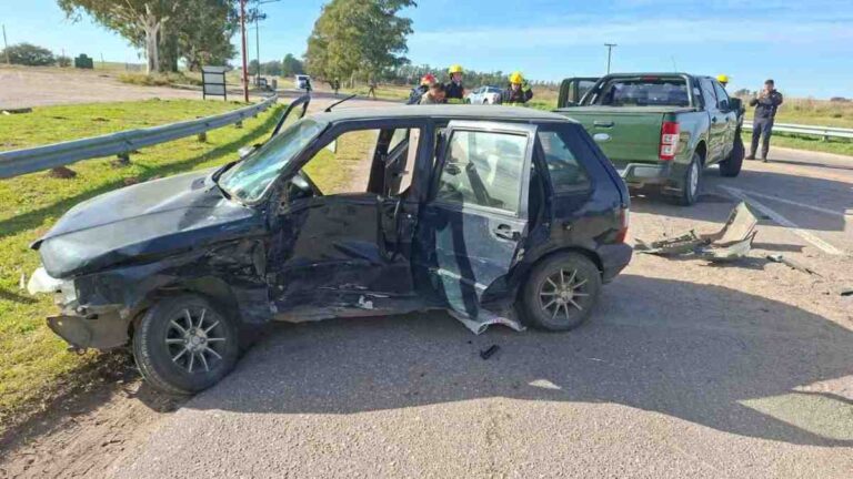 Siniestro en Anguil: camioneta del Ejército y auto chocan en ruta 5
